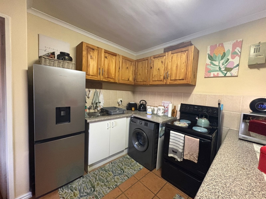 To Let 1 Bedroom Property for Rent in Vredekloof Heights Western Cape